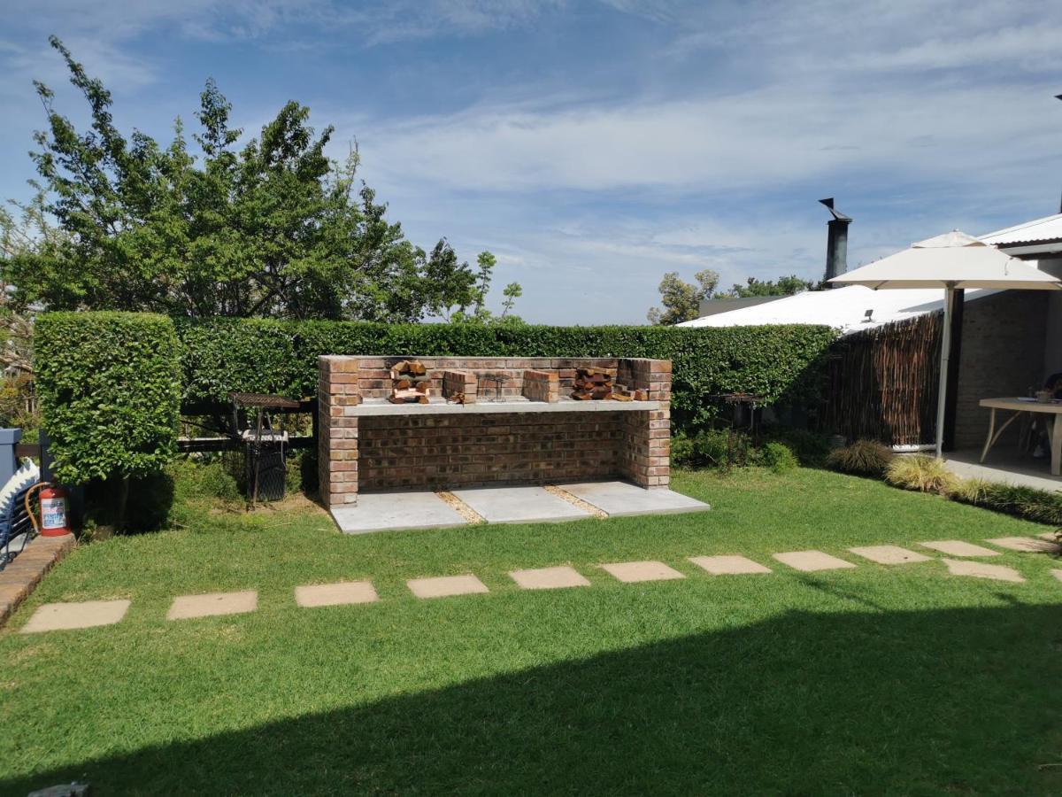 A Hilltop Country Retreat Swellendam Buitenkant foto